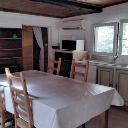 Meounes-les-Montrieux Cabanon 50M2ヴィラ エクステリア 写真